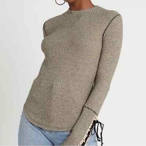 Free People Mountaineer Cuff Tie Accent Thermal Waffle Top in Cream Size US M - Picture 2 of 8